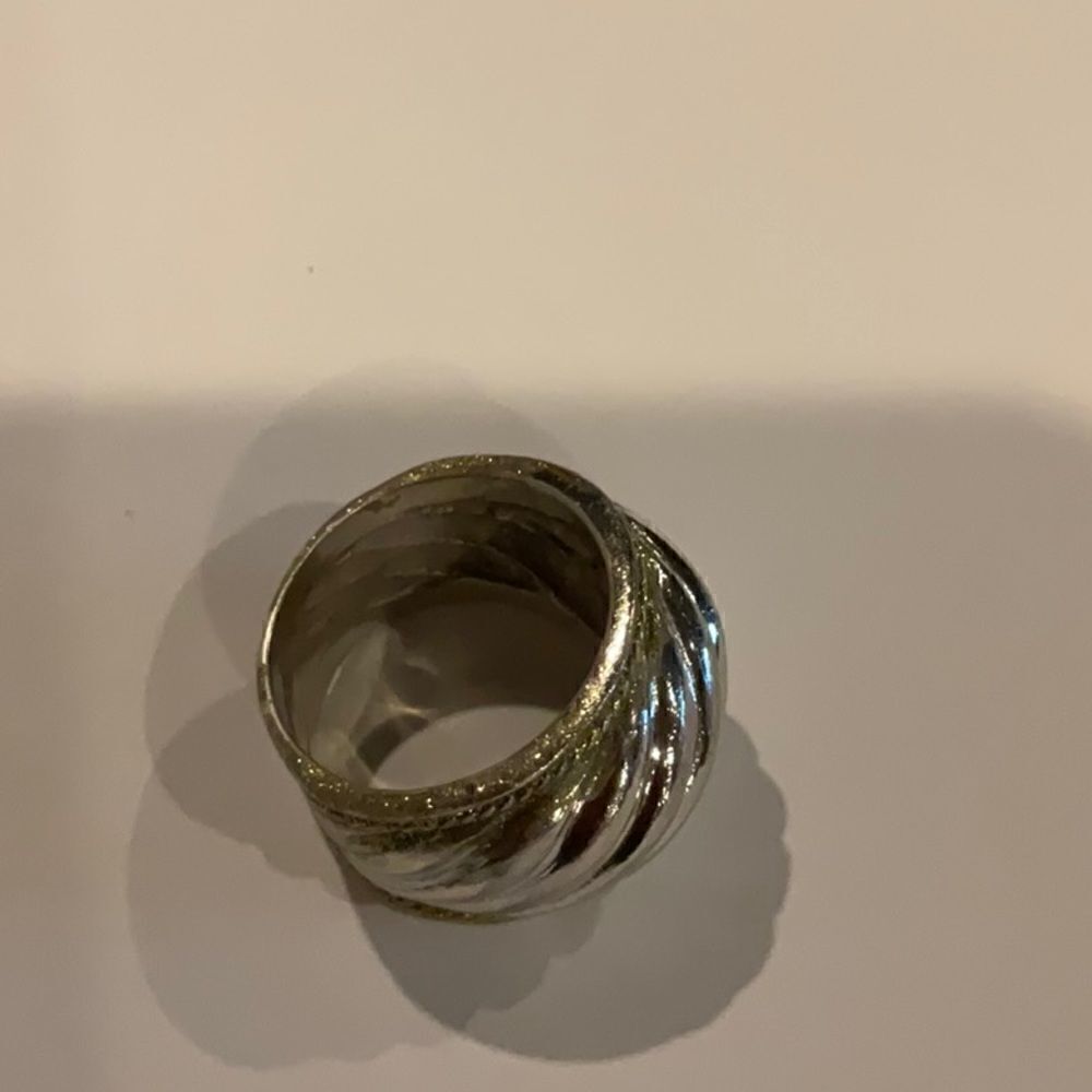 80s Silver/Gold Ring   - Picture 4 of 5